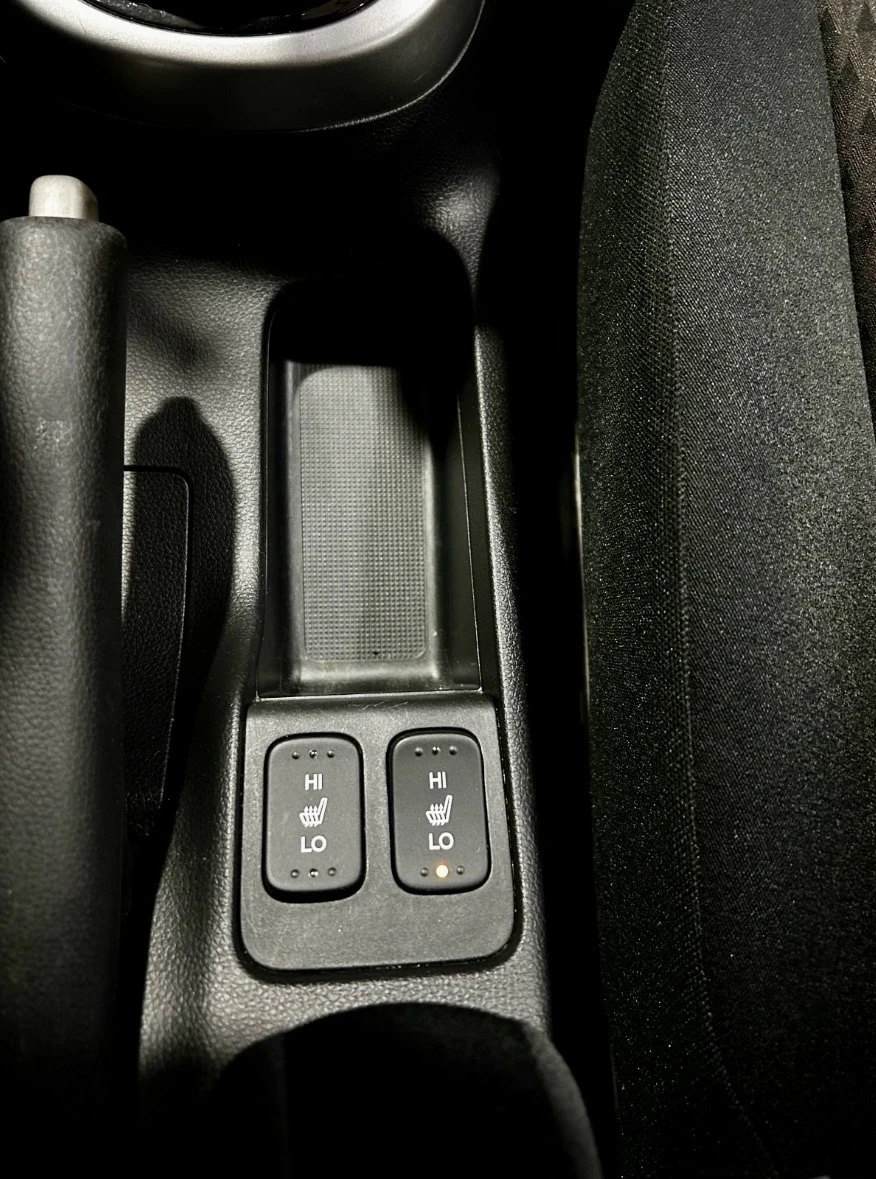 Honda Jazz 1.3i Facelift Elegance 62 000 km, снимка 13 - Автомобили и джипове - 55037899