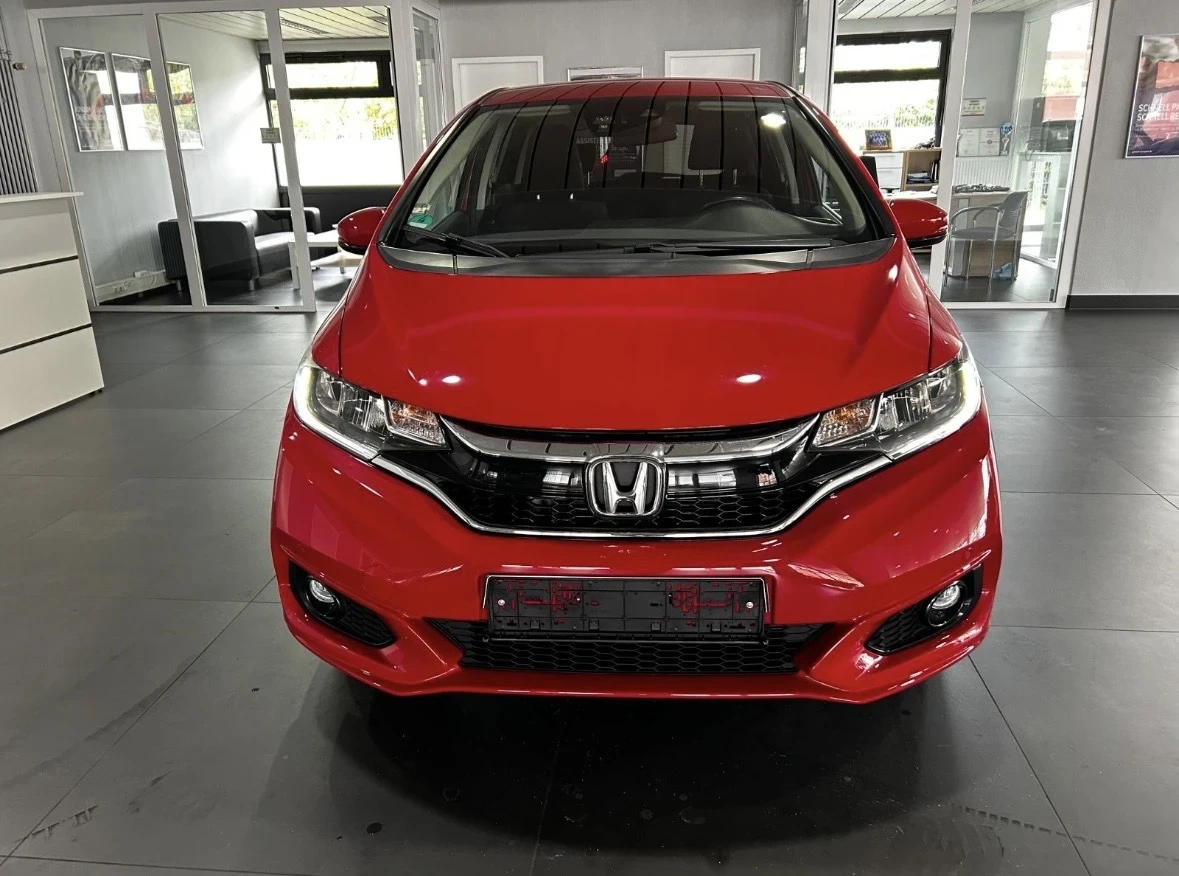 Honda Jazz 1.3i Facelift Elegance, Led, KeyLess, 62 000 km, снимка 2 - Автомобили и джипове - 55037899