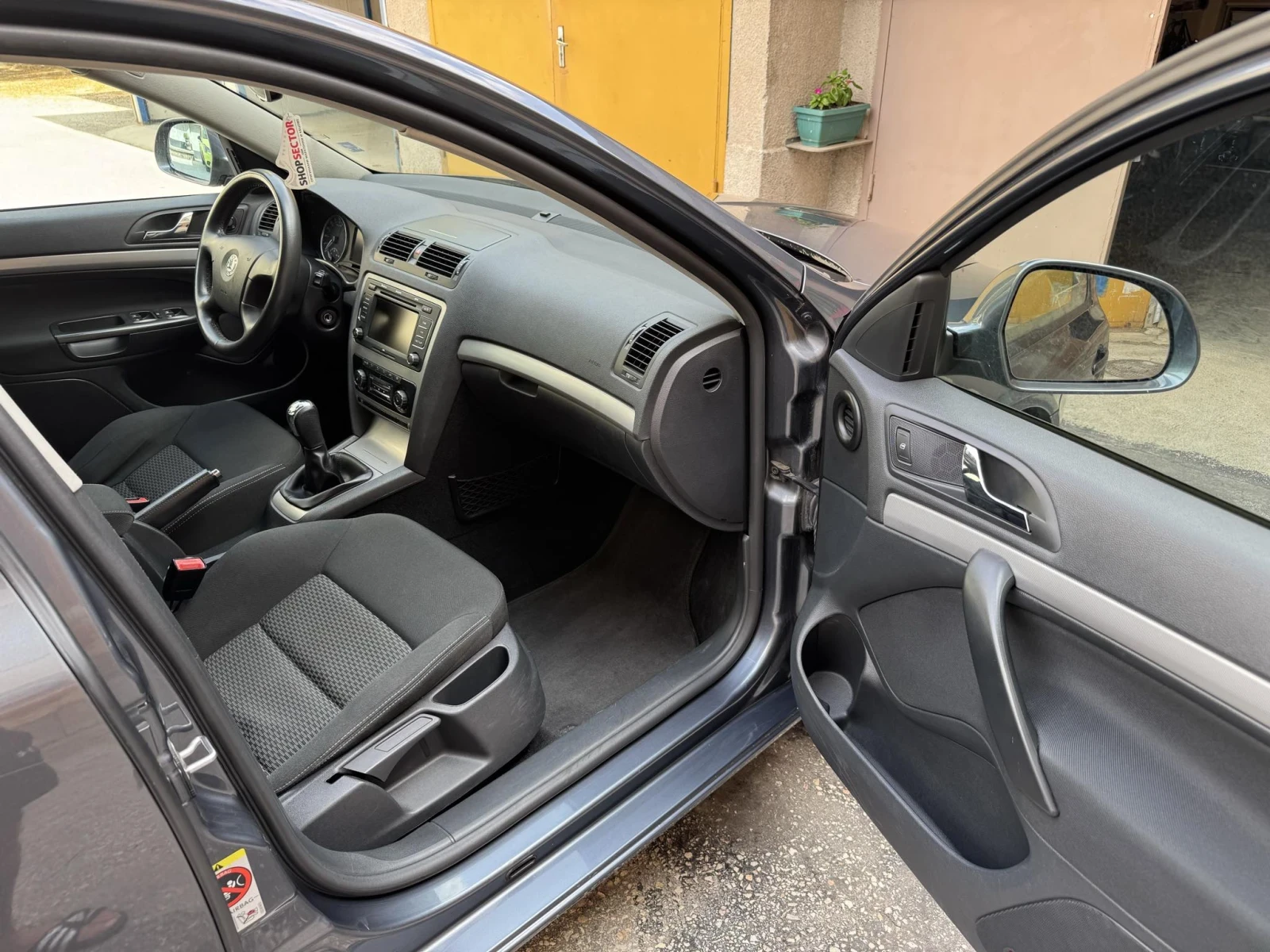 Skoda Octavia 1.9 TDI, снимка 8 - Автомобили и джипове - 55257093