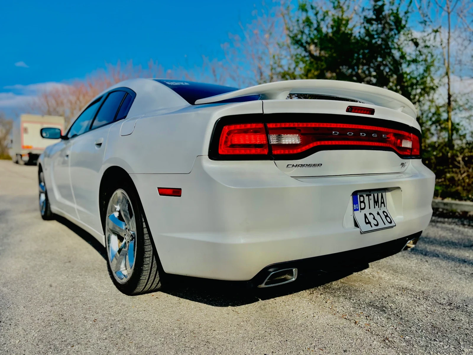 Dodge Charger R/T 5.7, снимка 10 - Автомобили и джипове - 55391561
