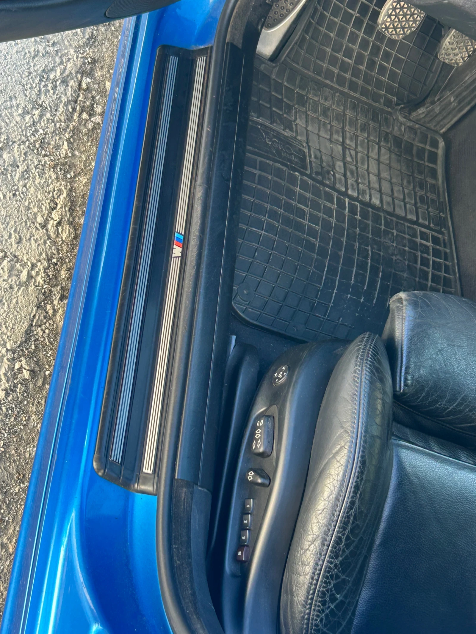 BMW 330, снимка 9 - Автомобили и джипове - 56118215