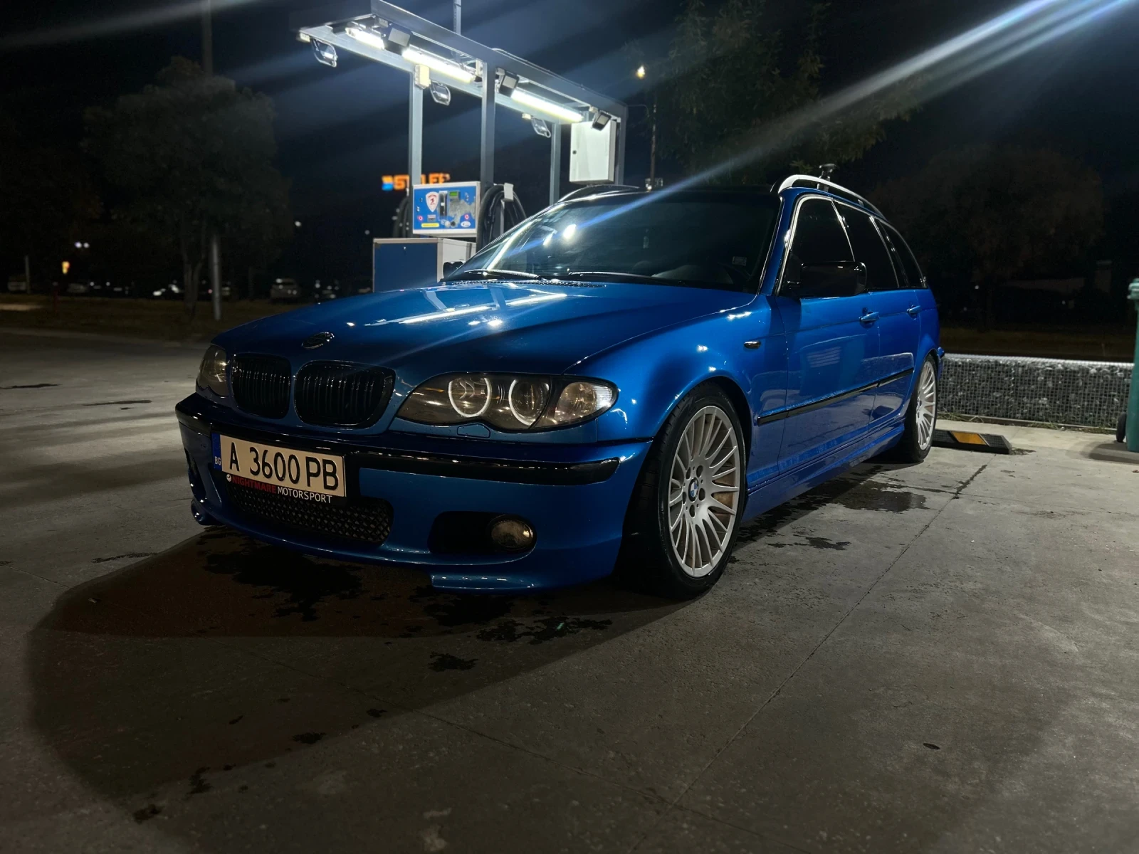 BMW 330