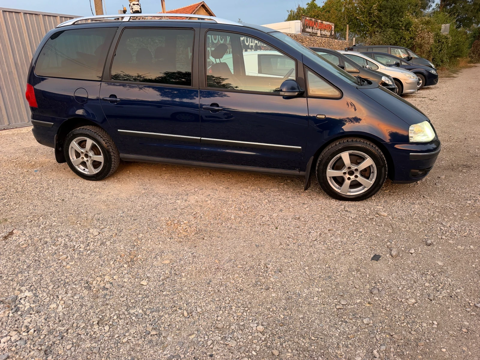 VW Sharan 2.0TDI Business, снимка 4 - Автомобили и джипове - 56273956