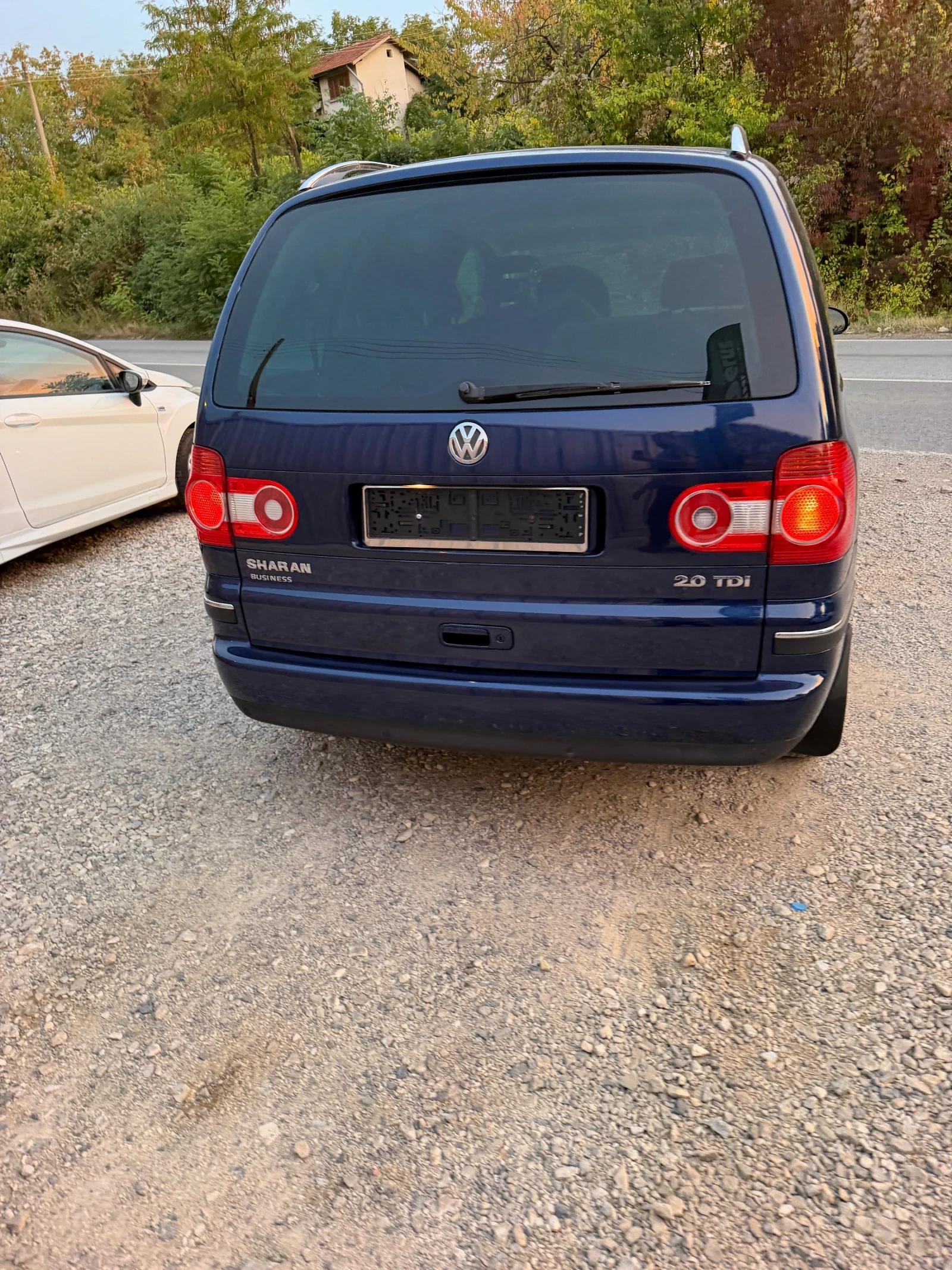VW Sharan 2.0TDI Business, снимка 6 - Автомобили и джипове - 56273956