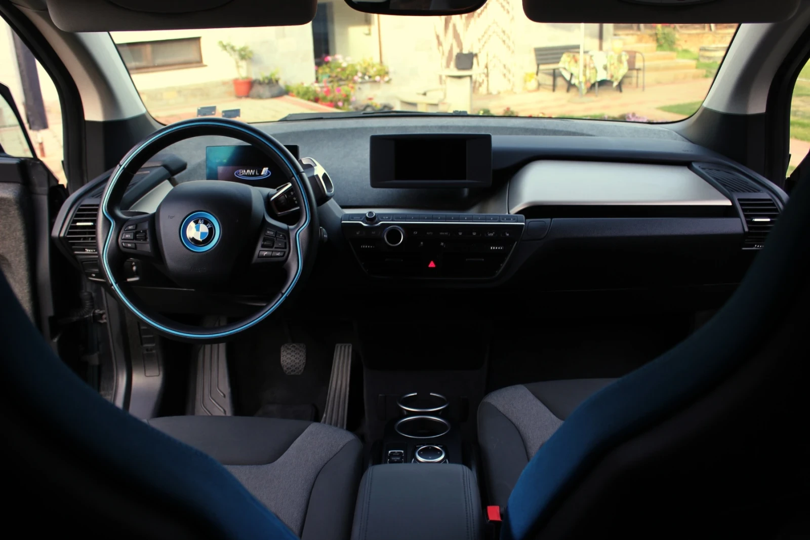 BMW i3 S/120ah/Термопомпа, снимка 10 - Автомобили и джипове - 56404608