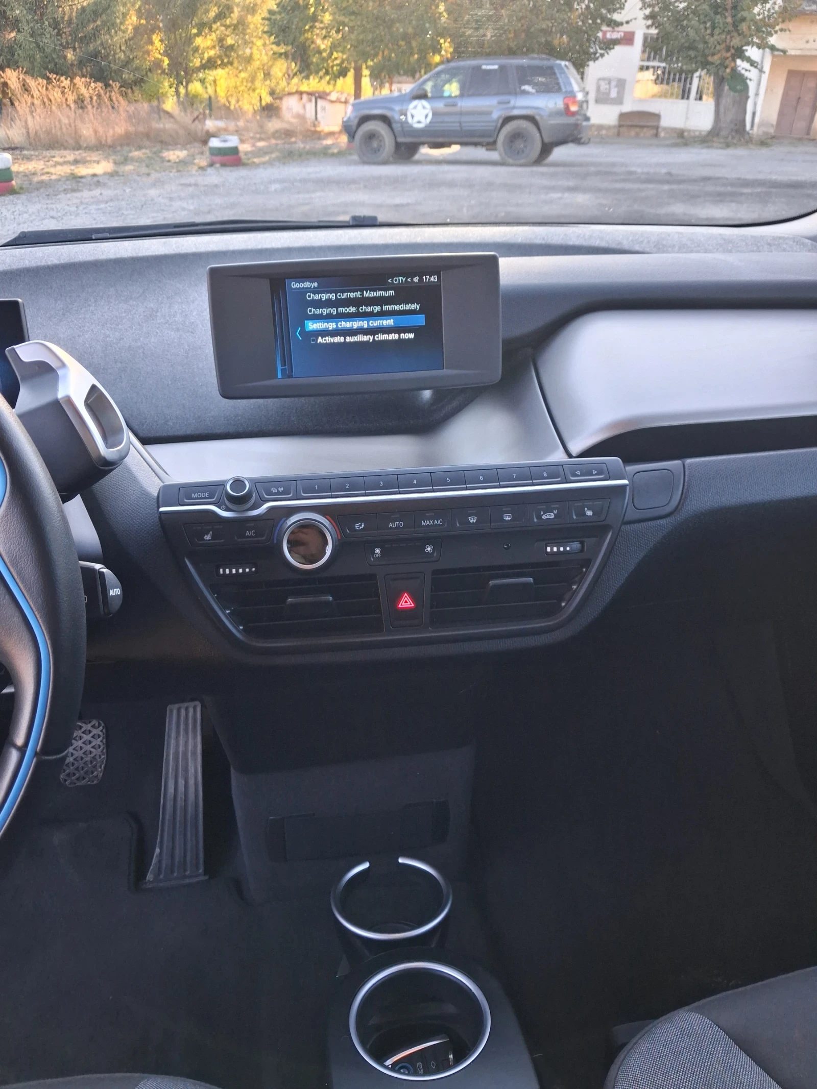 BMW i3, снимка 12 - Автомобили и джипове - 56404608