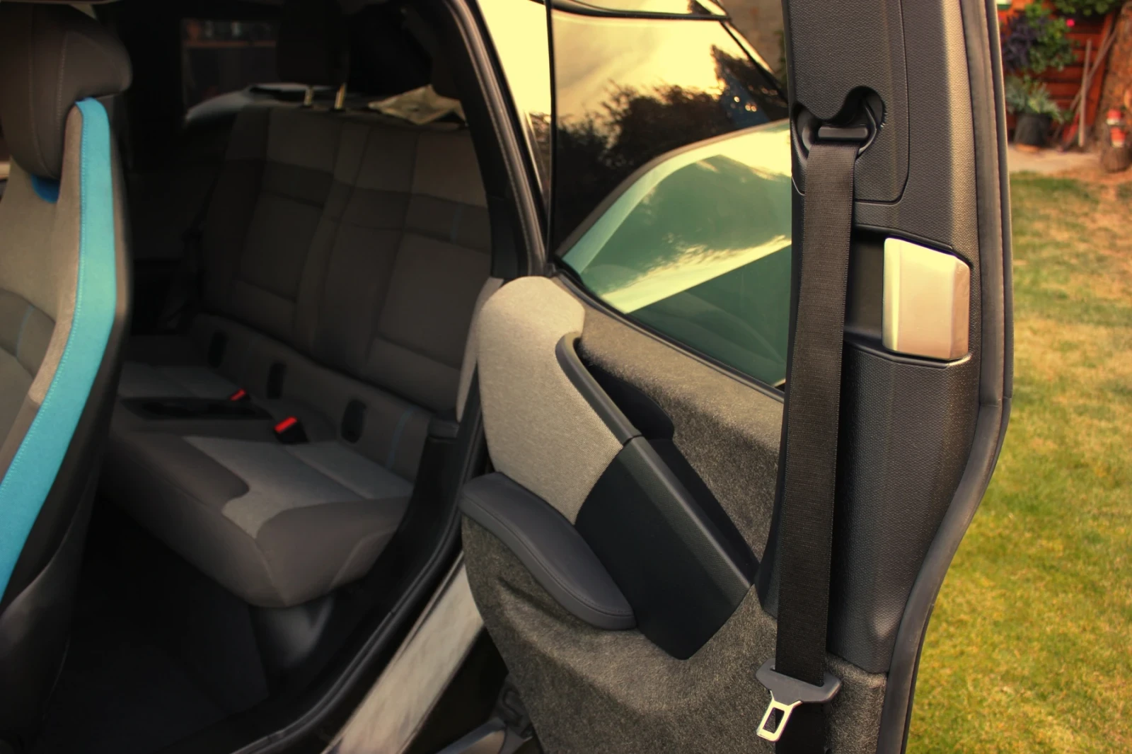 BMW i3 S/120ah/Термопомпа, снимка 13 - Автомобили и джипове - 56404608