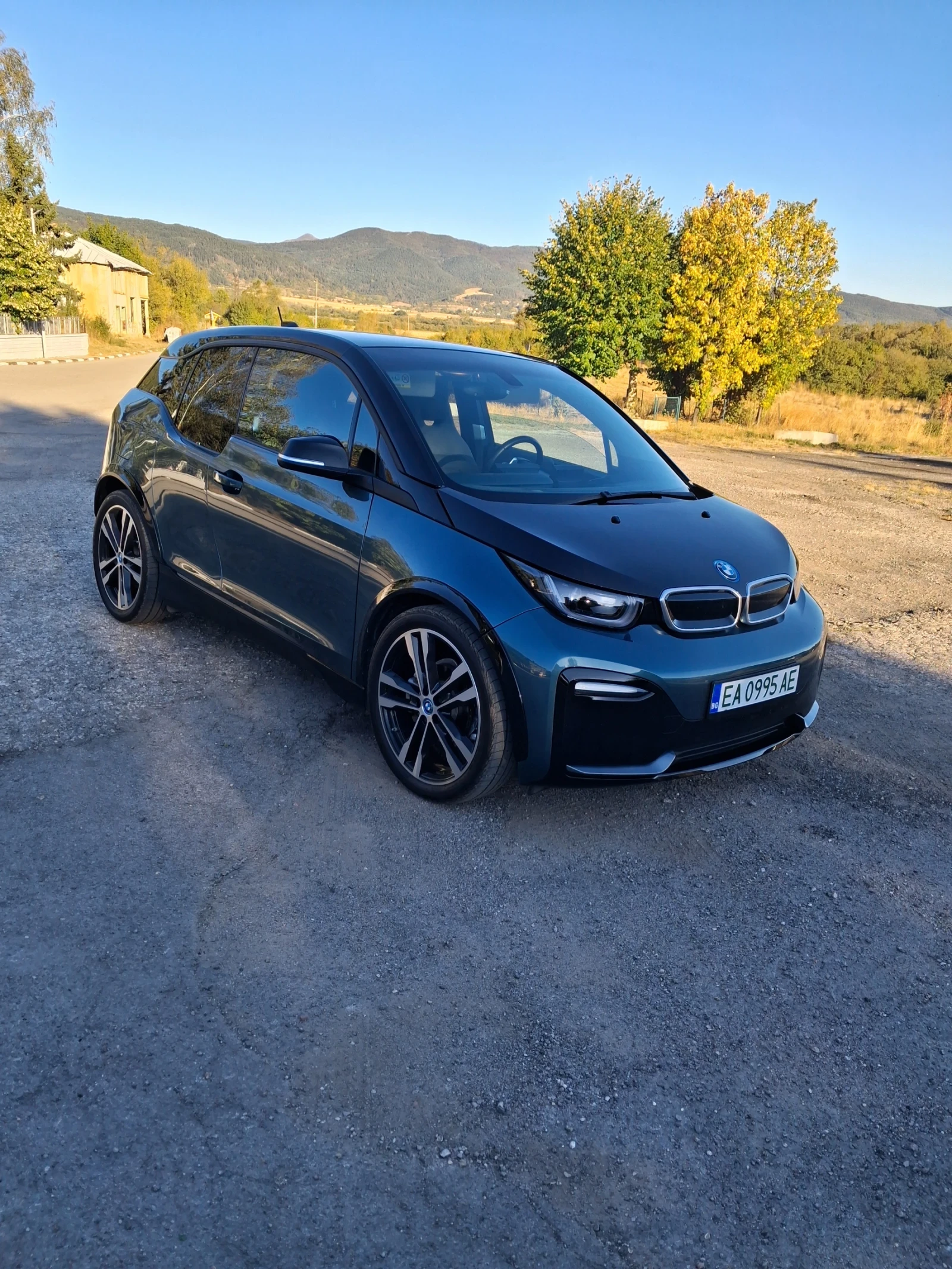 BMW i3, снимка 2 - Автомобили и джипове - 56404608