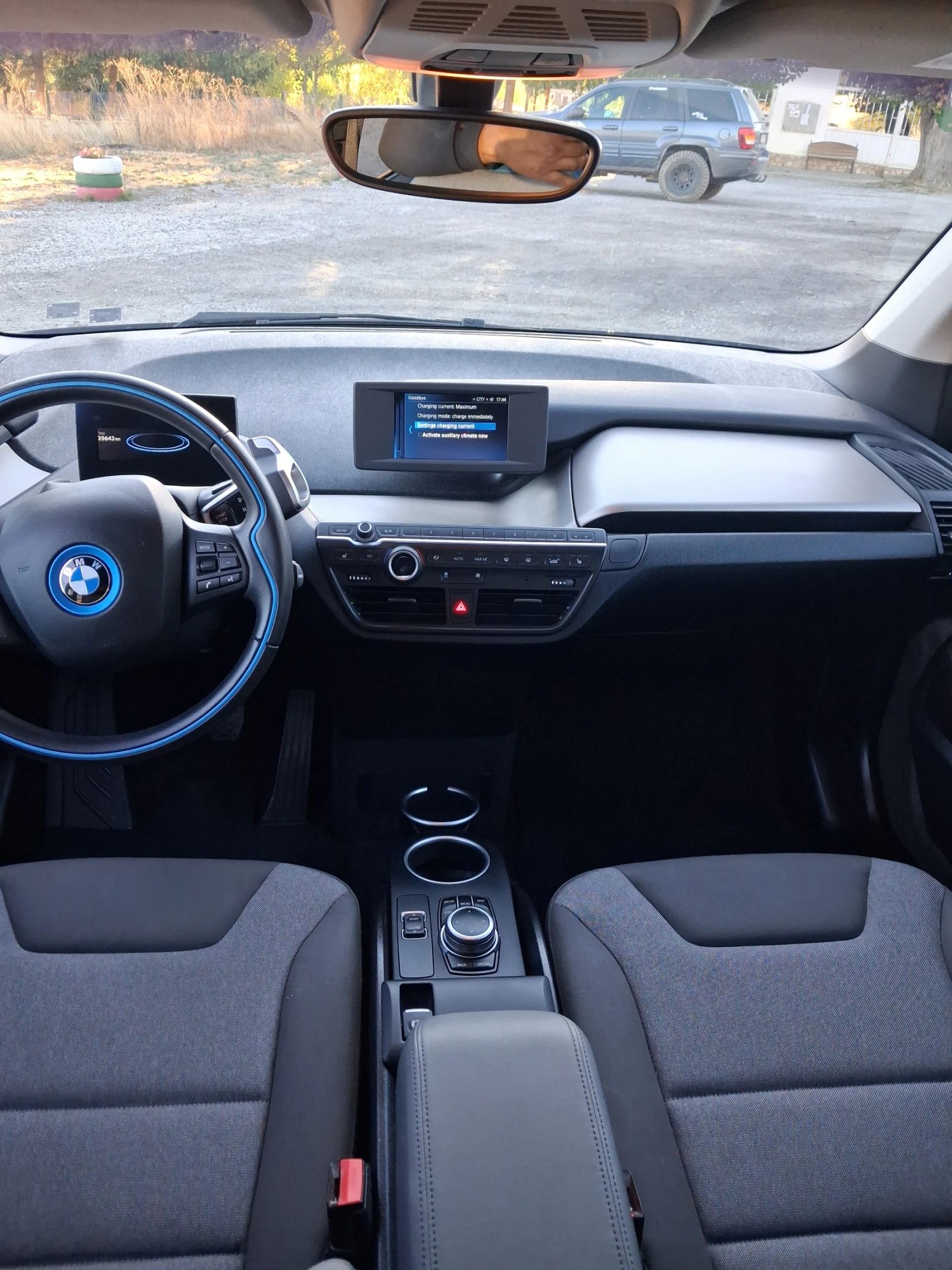BMW i3, снимка 9 - Автомобили и джипове - 56404608