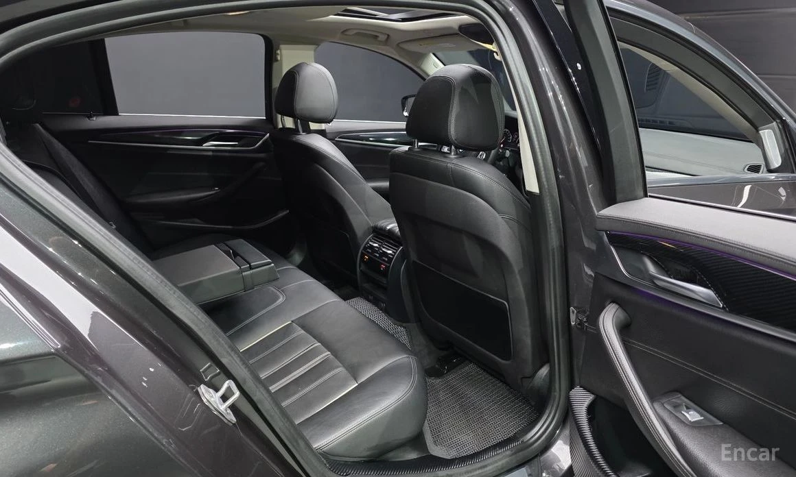 BMW 520, снимка 12 - Автомобили и джипове - 56451398