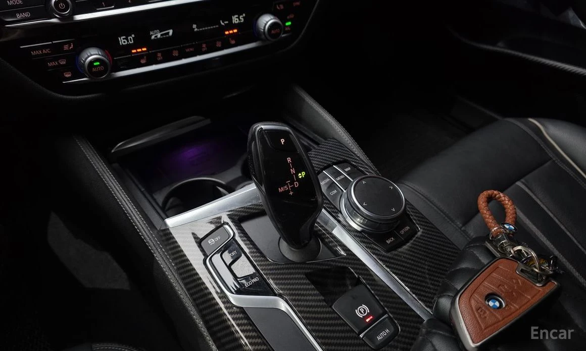 BMW 520, снимка 9 - Автомобили и джипове - 56451398