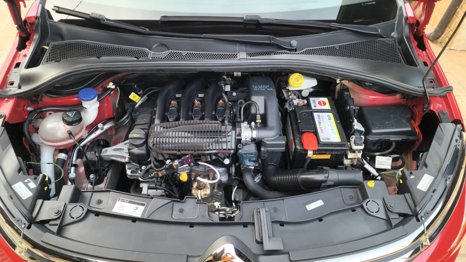 Citroen C3 1.2i-Shine-, снимка 15 - Автомобили и джипове - 56584712