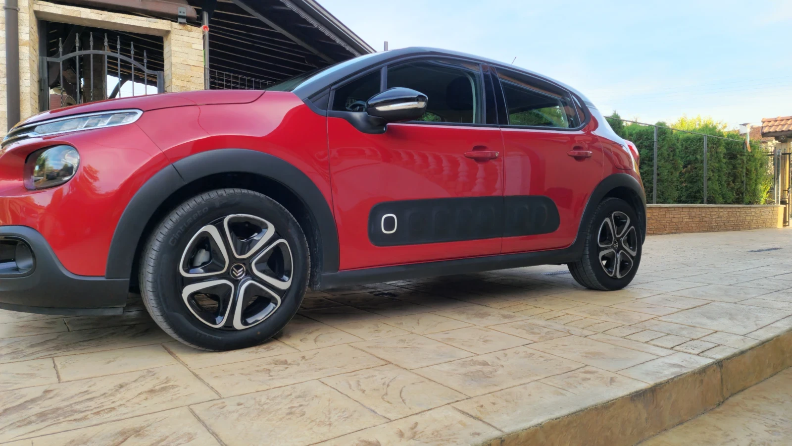 Citroen C3 1.2i-Shine-, снимка 3 - Автомобили и джипове - 56584712