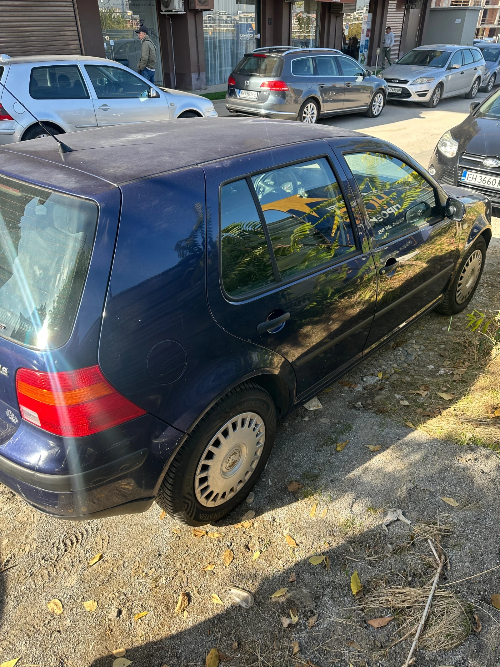 VW Golf, снимка 4 - Автомобили и джипове - 56597630