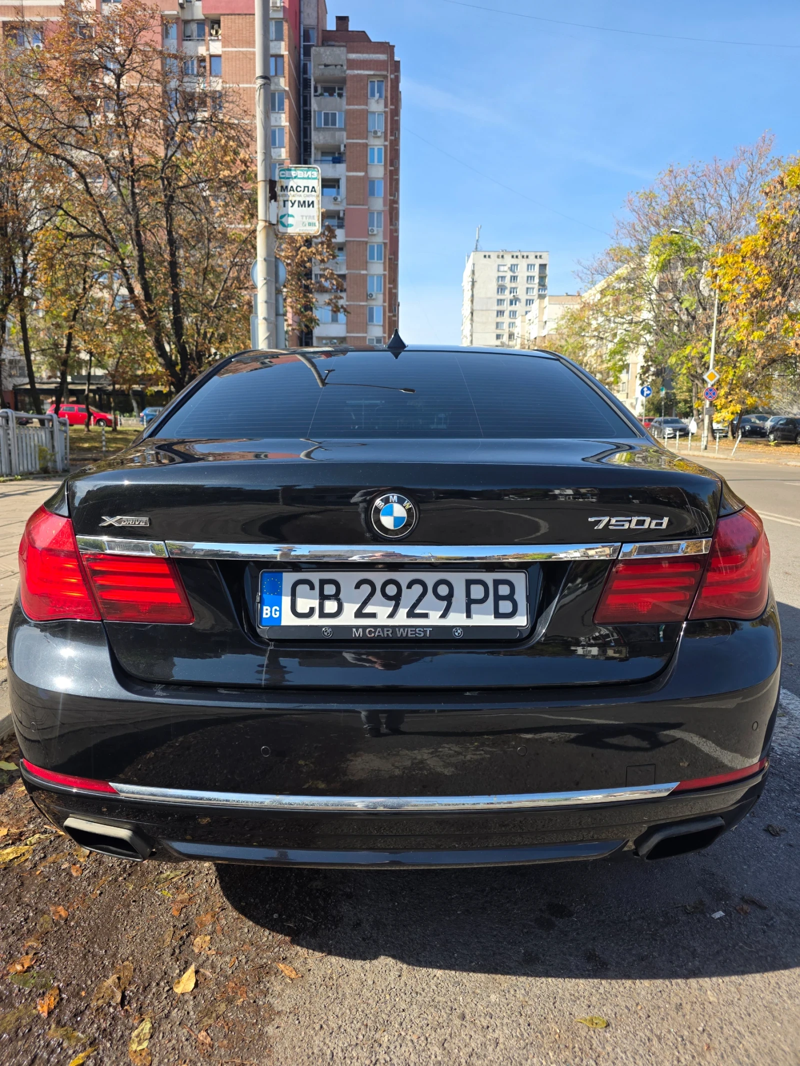 BMW 750, снимка 3 - Автомобили и джипове - 56671726