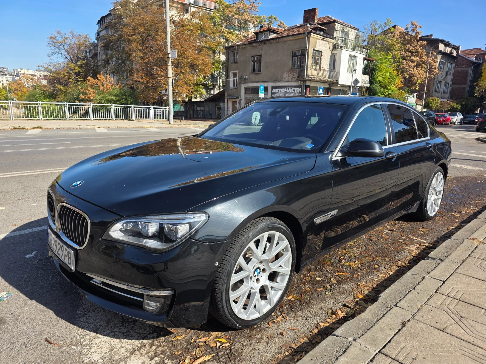 BMW 750, снимка 5 - Автомобили и джипове - 56671726