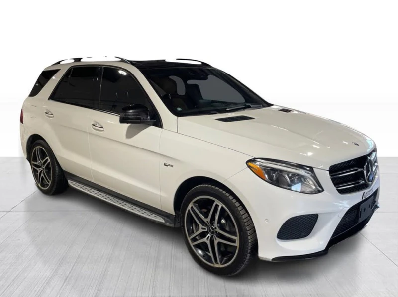 Mercedes-Benz GLE 43 AMG TWINTURBO* DISTRONIK* NIGHT PACK* PANORAMA* KEYLES, снимка 3 - Автомобили и джипове - 52540324