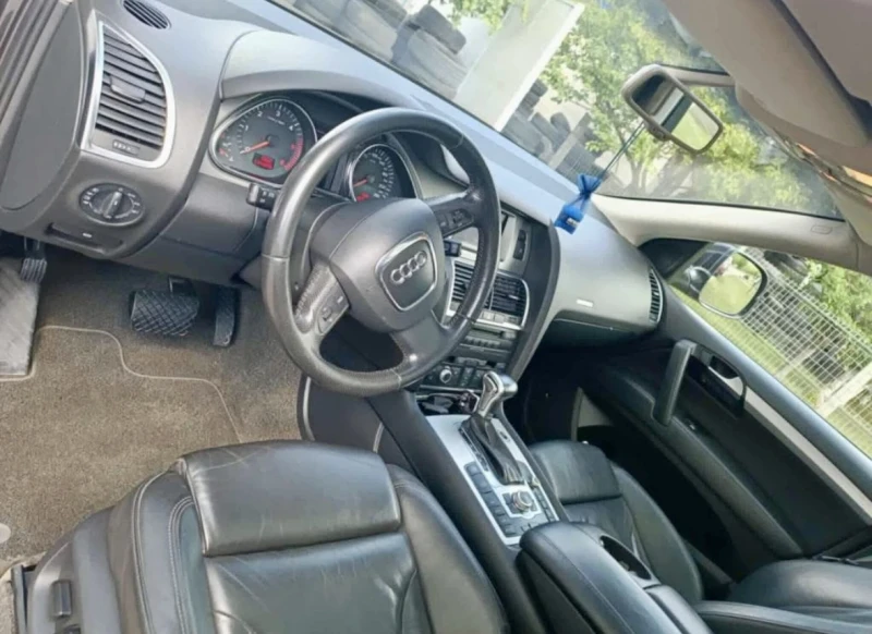 Audi Q7, снимка 6 - Автомобили и джипове - 52736878