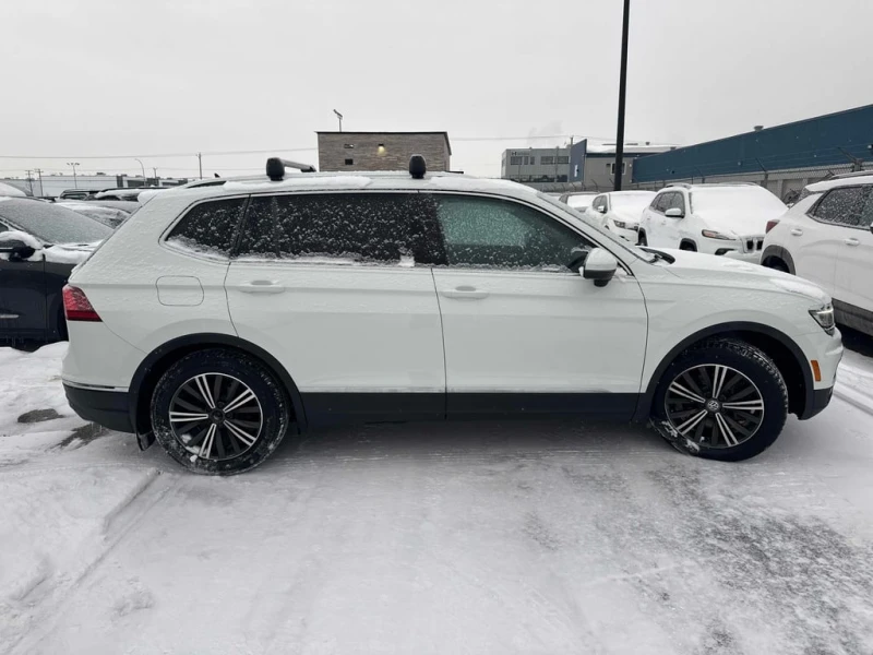 VW Tiguan * Highline * CARFAX * ЦЕНА ДО БГ, снимка 3 - Автомобили и джипове - 53156849