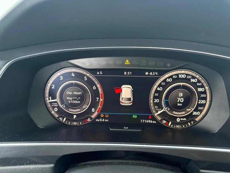 VW Tiguan * Highline * CARFAX * ЦЕНА ДО БГ, снимка 8 - Автомобили и джипове - 53156849