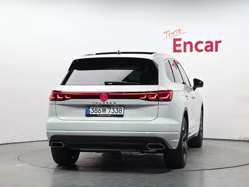 VW Touareg 3.0 DPY Automatic!!! Нова !!!, снимка 4 - Автомобили и джипове - 55730263