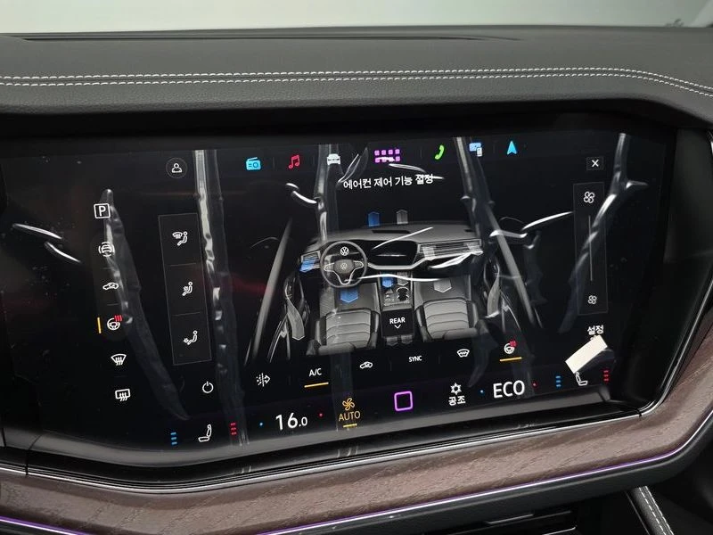 VW Touareg 3.0 DPY Automatic!!! Нова !!!, снимка 17 - Автомобили и джипове - 55730263
