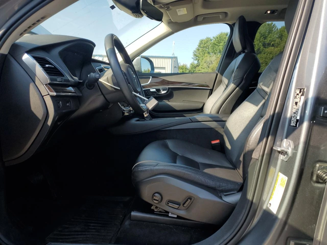Volvo Xc90 T6 Momentum - изображение 7