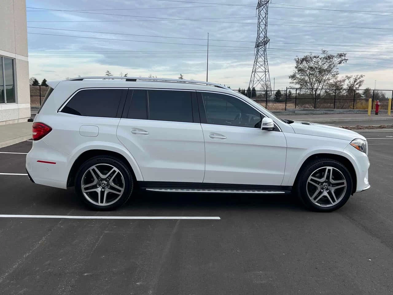 Mercedes-Benz GLS 450 CARFAX/360 КАМЕРИ/ПАНОРАМА/ПОДГРЕВИ - изображение 4