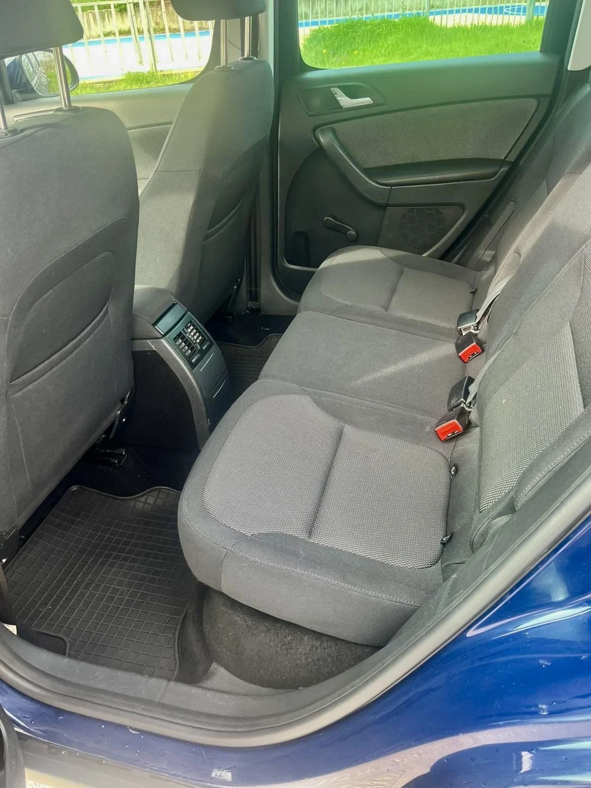 Skoda Yeti, снимка 9 - Автомобили и джипове - 54258072