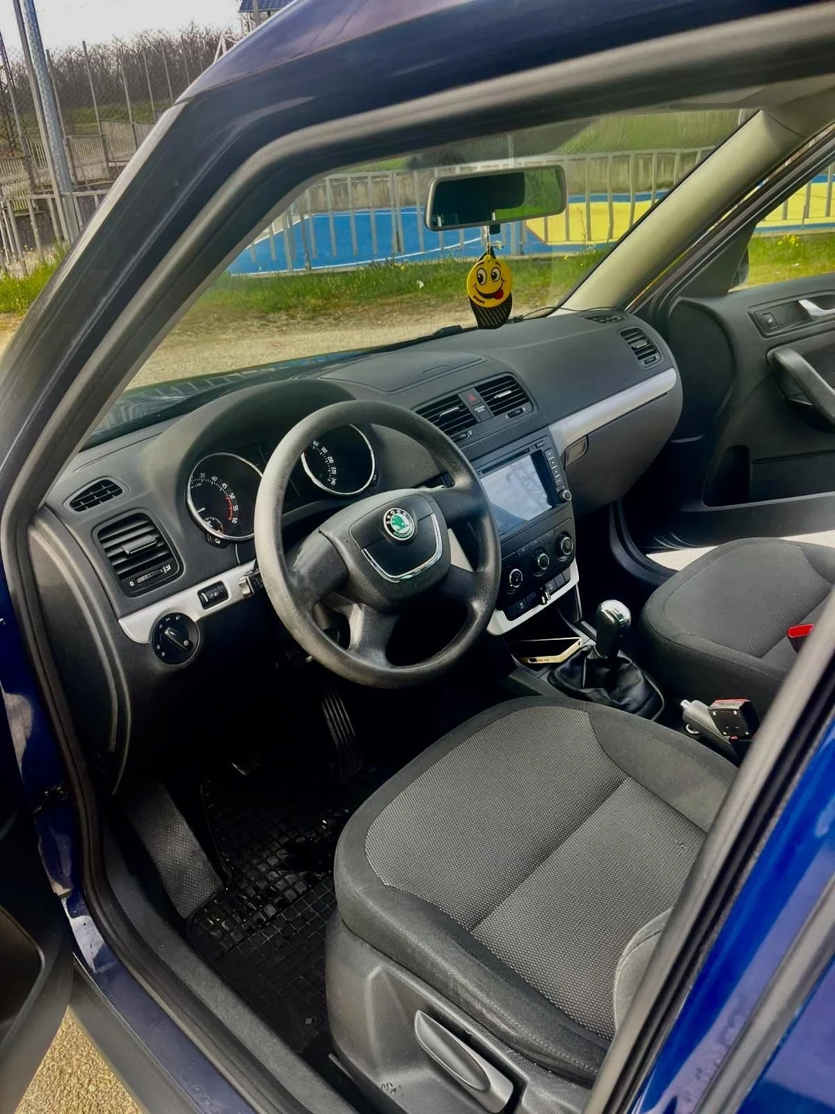 Skoda Yeti, снимка 8 - Автомобили и джипове - 54258072