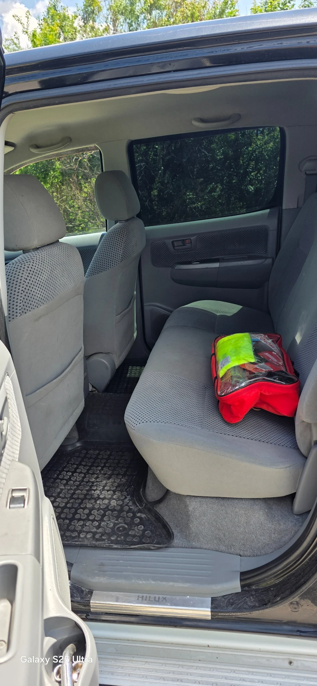 Toyota Hilux, снимка 14 - Автомобили и джипове - 54812969