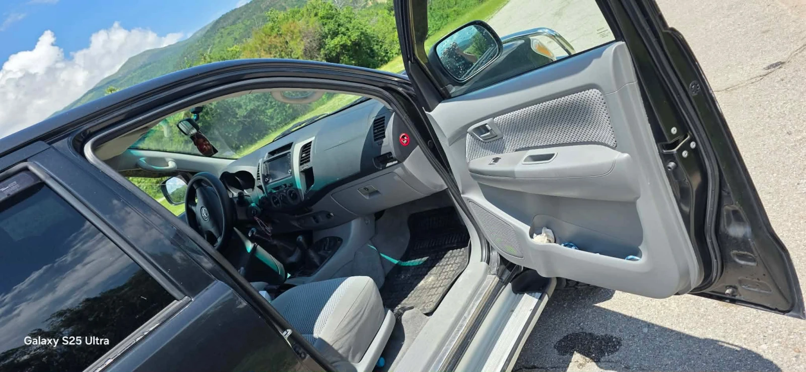 Toyota Hilux, снимка 13 - Автомобили и джипове - 54812969