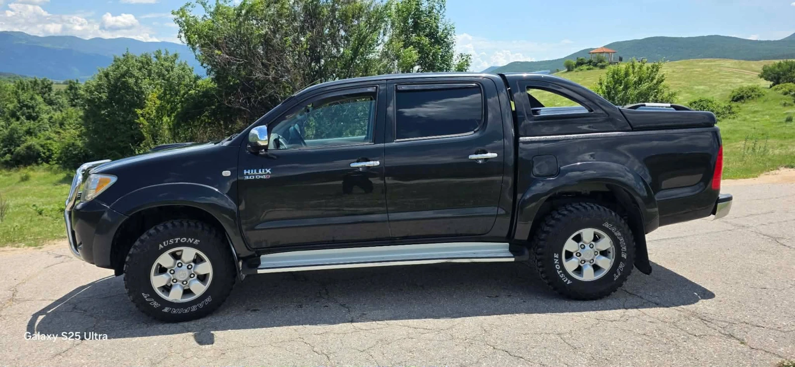 Toyota Hilux, снимка 8 - Автомобили и джипове - 54812969