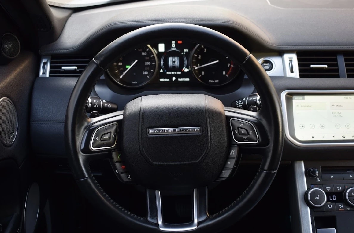 Land Rover Range Rover Evoque Meridian/360/асистент за линии/Панорама, снимка 8 - Автомобили и джипове - 55236733