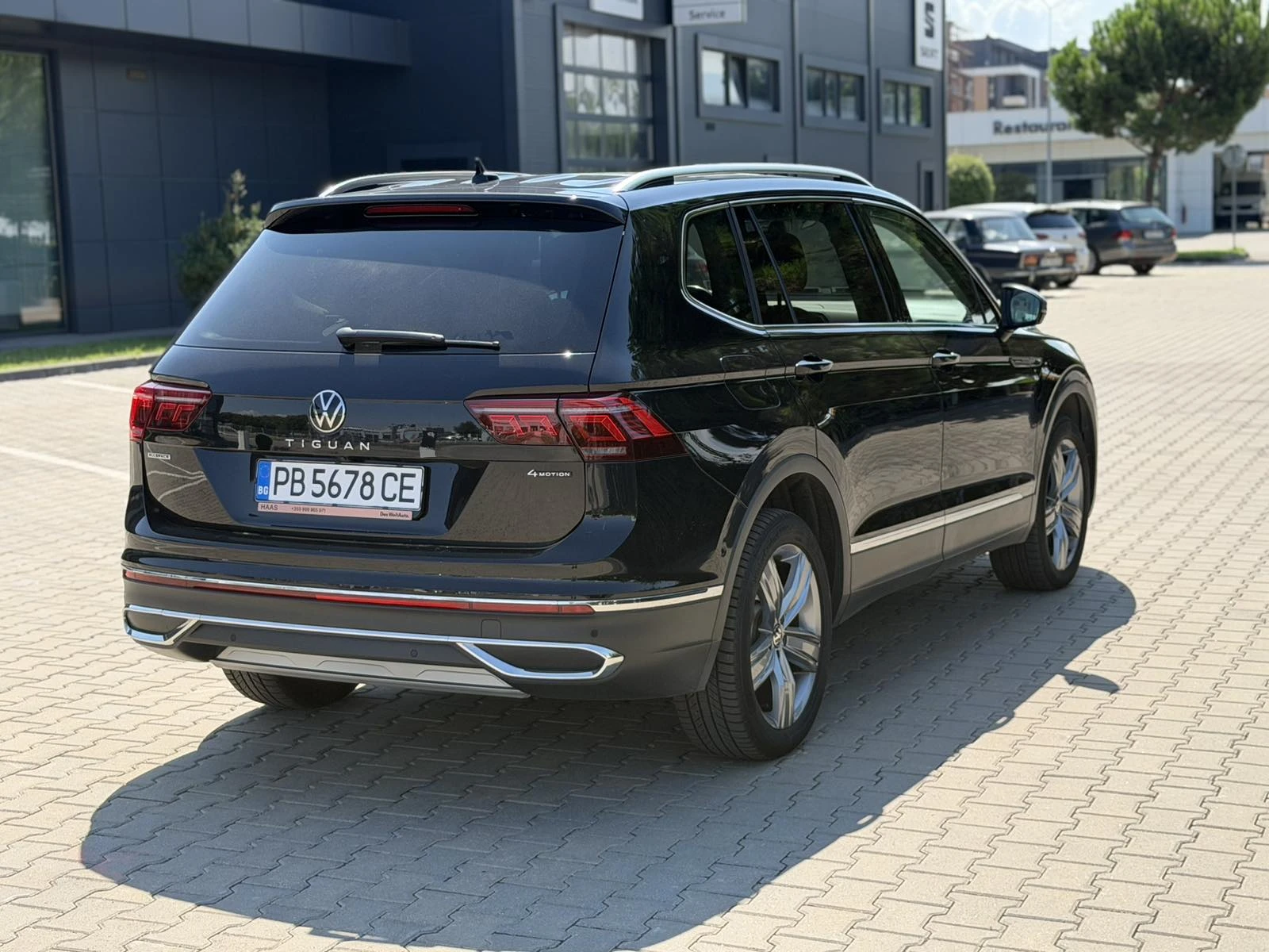 VW Tiguan AllSpace 4Motion, снимка 3 - Автомобили и джипове - 55937575