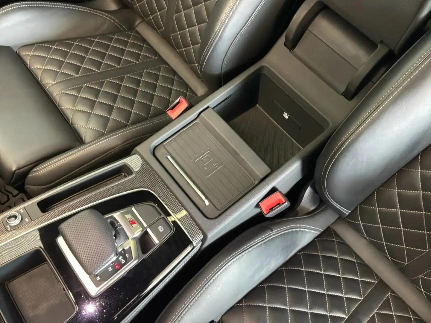 Audi SQ5 TECHNIK ЦЕНА ДО БЪЛГАРИЯ АВТОКРЕДИТ, снимка 13 - Автомобили и джипове - 55940882
