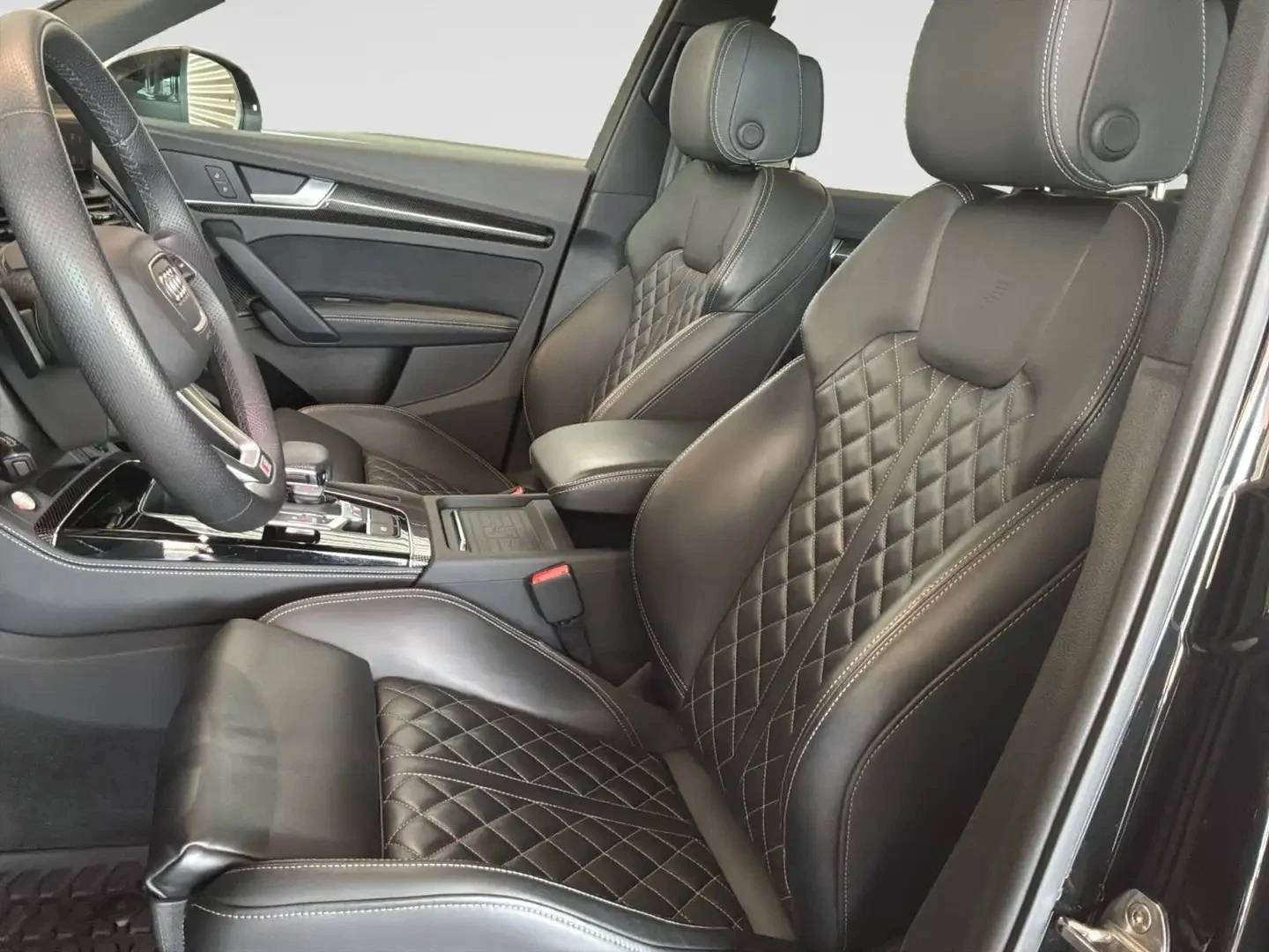 Audi SQ5 TECHNIK ЦЕНА ДО БЪЛГАРИЯ АВТОКРЕДИТ, снимка 8 - Автомобили и джипове - 55940882