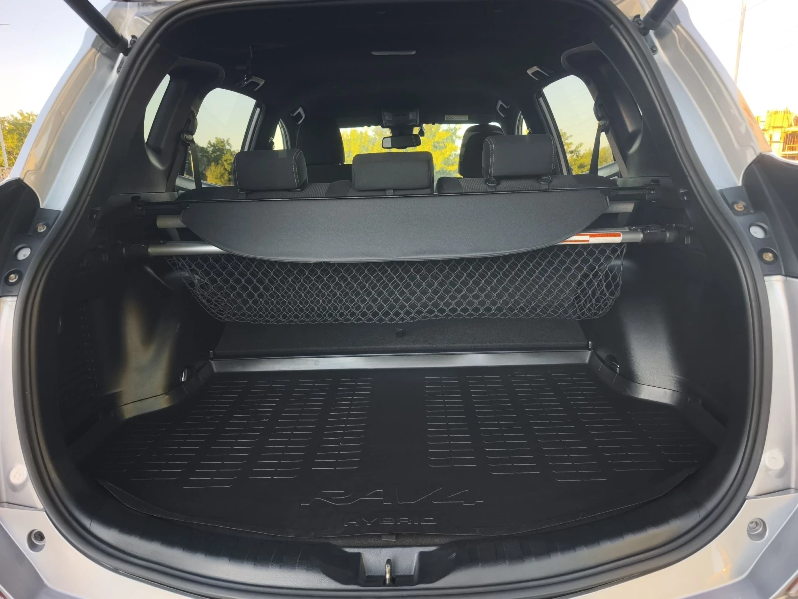 Toyota Rav4 2.5HYBRID 4X4 ITALY FULL SERVICE IN TOYOTA , снимка 13 - Автомобили и джипове - 55985410