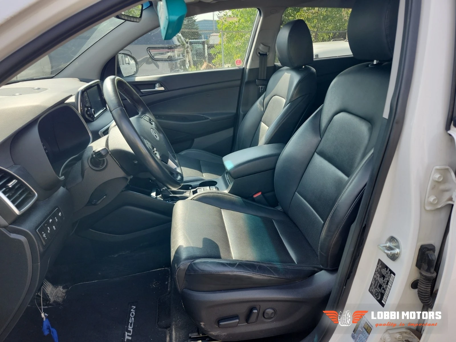 Hyundai Tucson, снимка 3 - Автомобили и джипове - 56018319
