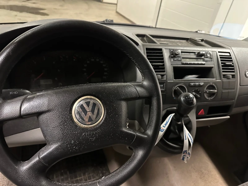 VW Transporter 8+ 1, снимка 11 - Бусове и автобуси - 48803484