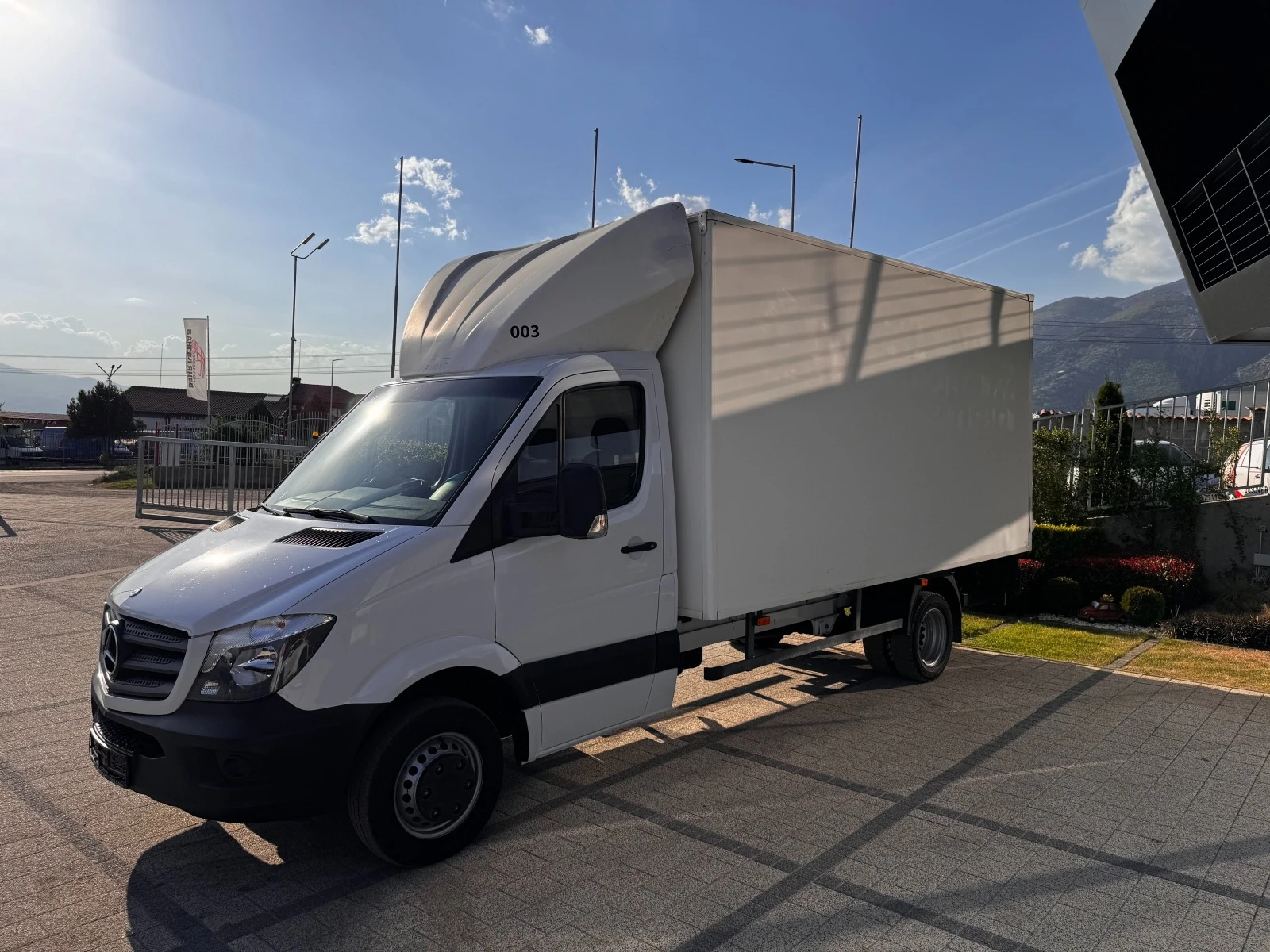 Mercedes-Benz Sprinter 513CDI до 3, 5т. 4, 28м. Клима + Падащ борд  - изображение 2