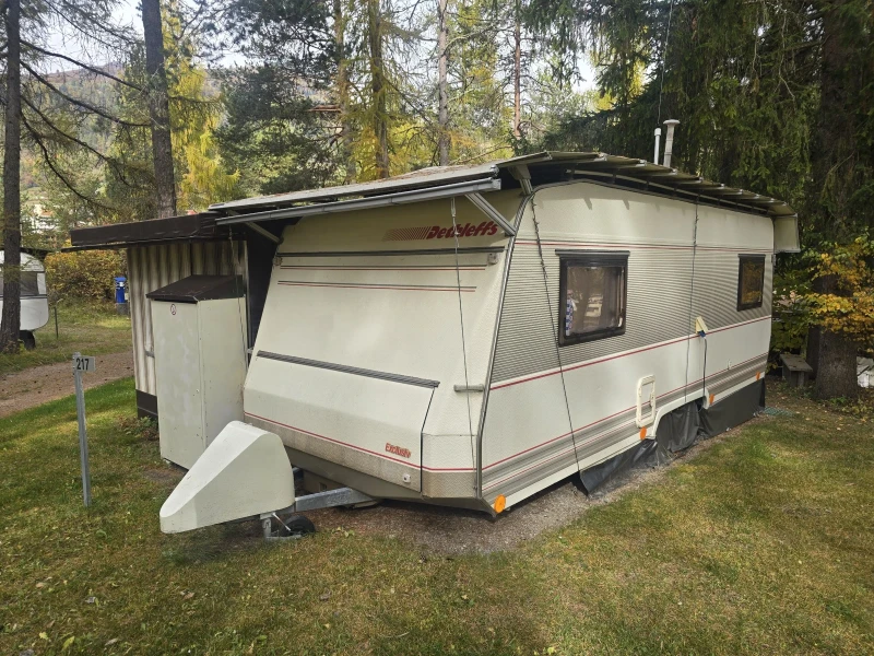 Каравана Dethleffs Exclusiv Топ Лукс за годините, снимка 10 - Каравани и кемпери - 52249865