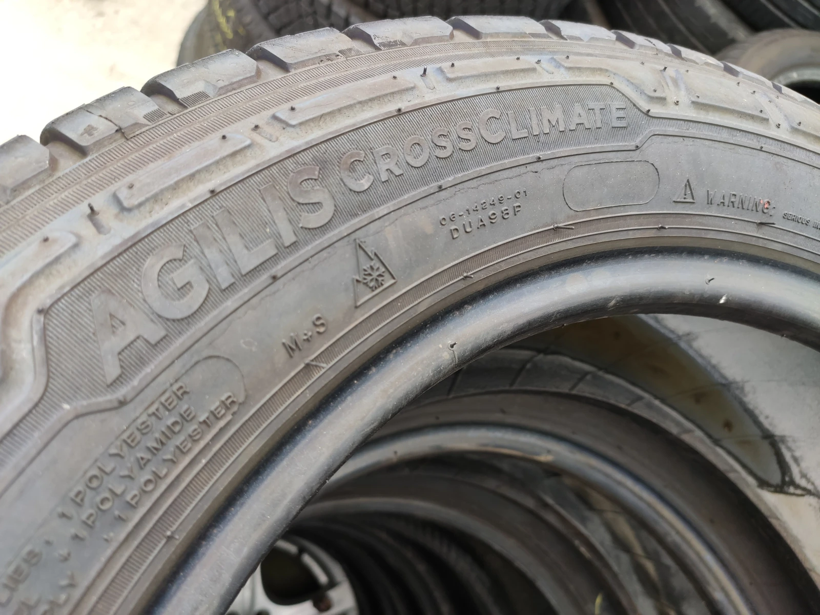 Гуми Всесезонни 215/60R17, снимка 9 - Гуми и джанти - 55491974
