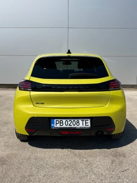 Peugeot 208 1.2 Allure* CarPlay* LED* Distronic* Гаранция, снимка 4