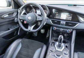 Alfa Romeo Giulia Quadrifoglio* АвтоКредит* (ЦЕНА ДО БГ), снимка 9