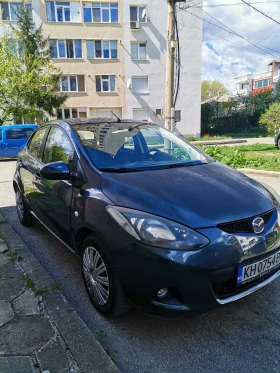  Mazda 2