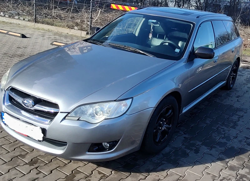 Subaru Legacy 2.0R, снимка 3 - Автомобили и джипове - 48120479