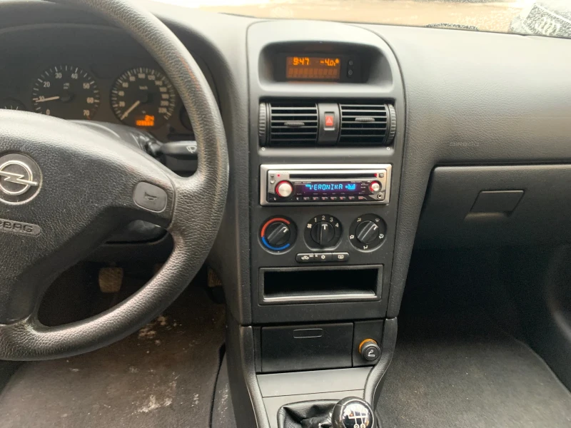 Opel Astra, снимка 10 - Автомобили и джипове - 48970502