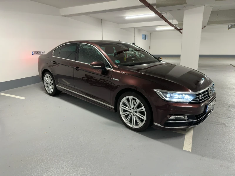 VW Passat 4 Мotion, R-Line, кожен салон, снимка 4 - Автомобили и джипове - 49521838