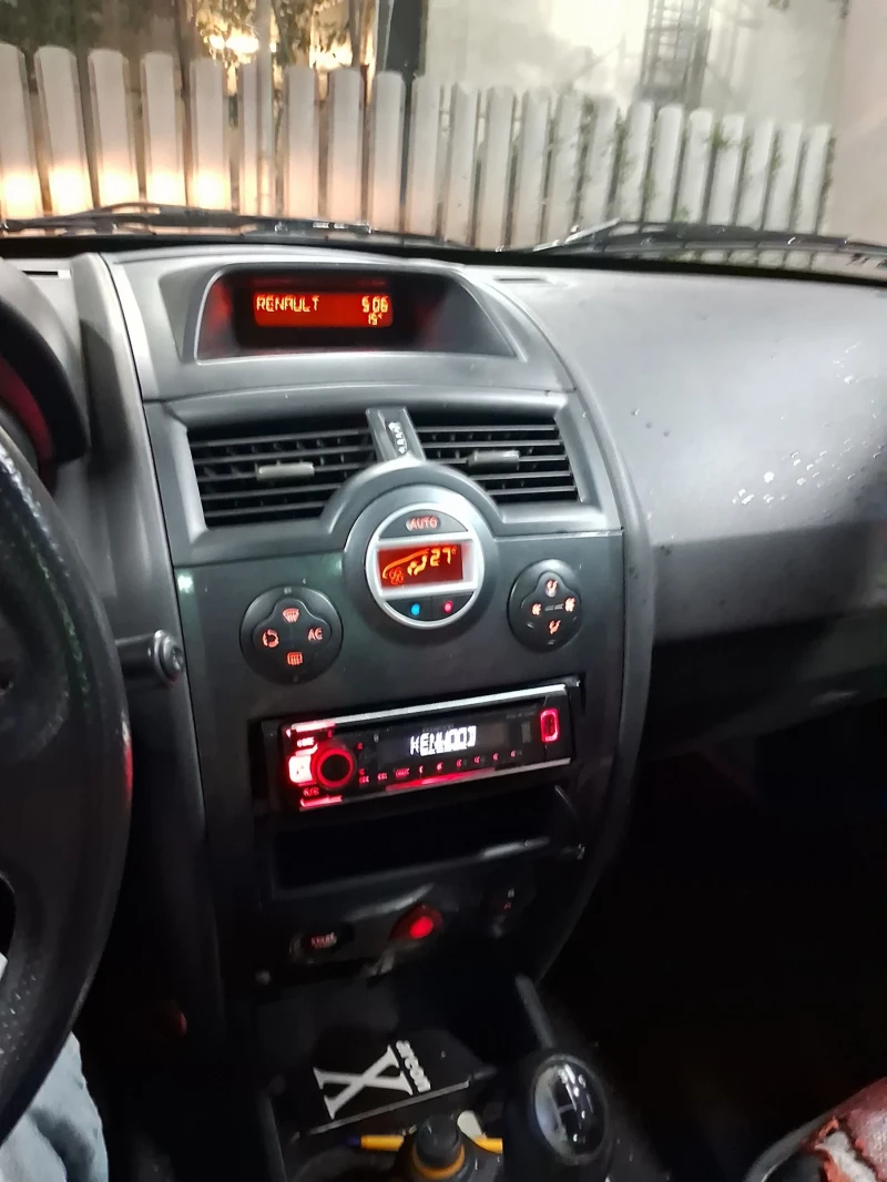 Renault Megane Кабрио, снимка 10 - Автомобили и джипове - 52900450